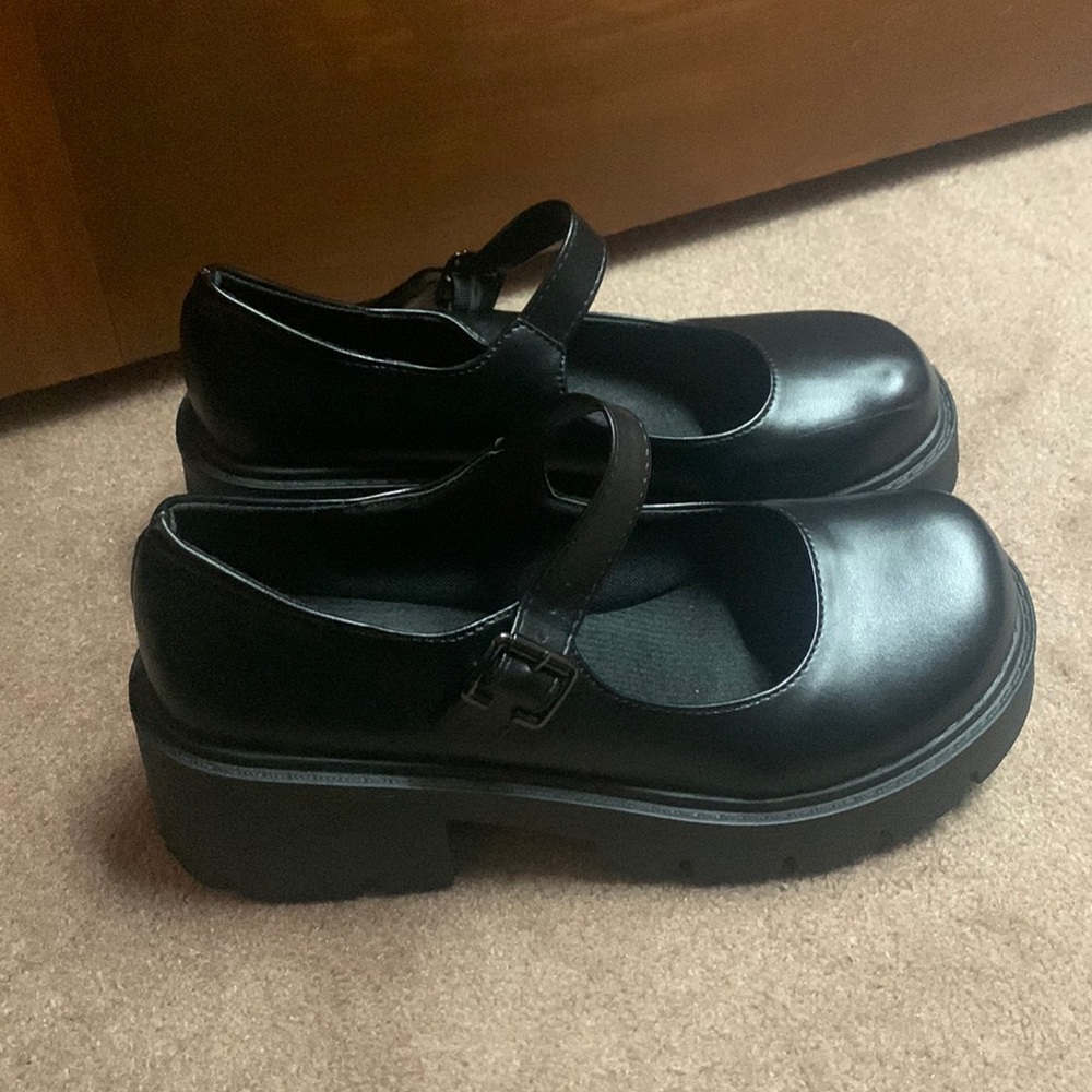 Black Shoes
